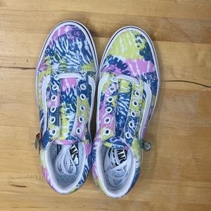 7.5 Vans ComfyCush Authentic Sneaker NIB